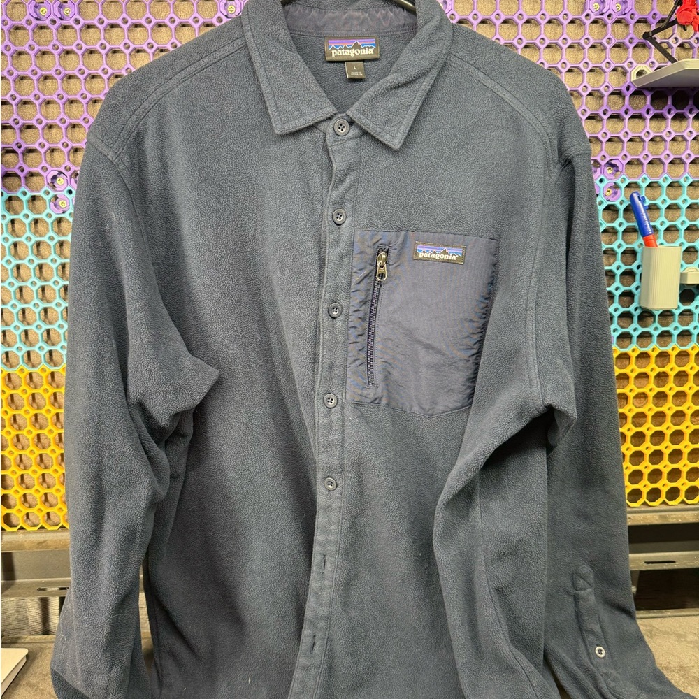 Patagonia Men's Dark Blue fleece Button Down Shirt